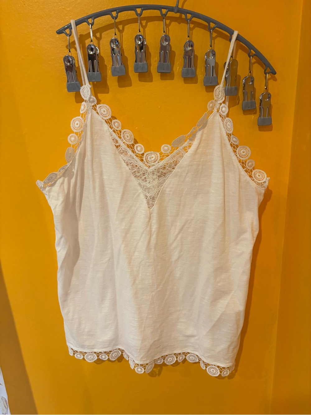 Linen Feel H&M tank top, lace detail